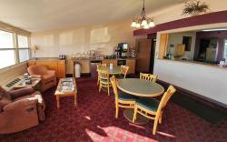 Red Carpet Inn - Windom
