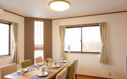 NEW！ 夏様・香驛 交通便利な広い一軒家