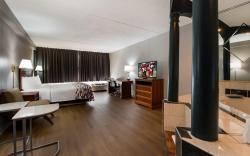 Red Roof Inn & Suites Newark - University