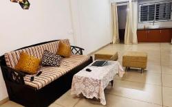 *Live in-style* Indore - 3Bhk Pvt Apt. with Ac