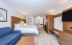 Holiday Inn Express And Suites Elkhart North By IHG