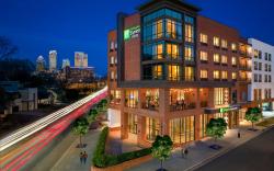 Holiday Inn Express And Suites Charlotte - South End By IHG