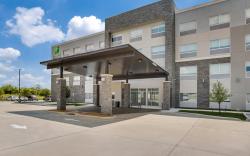 Holiday Inn Express And Suites Denton South By IHG