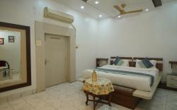 Raahi: Luxury 4 BHK Flat Near Kashi Vishwanath