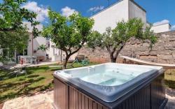 Dimora della Quercia con Jacuzzi