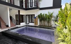 The Aura Inn