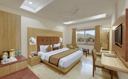 HOTEL CHERRYWOOD - Crafted for Comfort