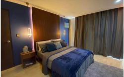 2bedroom beautiful corner condo unit at La fayette