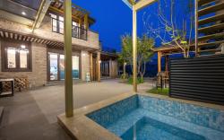 Beijing Sun Moon Luxury Hot Spring Resort Villa - Near Gubei Water Town And The Great Wall