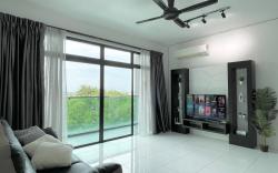 Skyloft 1Min To BukitIndahAeon PoolView 4-12pax3BR