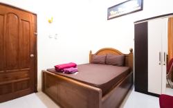 Wisma Trubus Syariah RedPartner Near RSUD Koesma Tuban