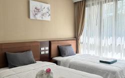 WhydamRoyal Lee Airport Phuket