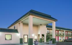 Super 8 By Wyndham Ashburn