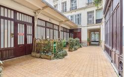 Exceptional 3 bedrooms Apartment  Heart of Paris