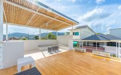 *Rooftop Sea View Modern Pool Villa, Rawai V211