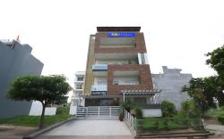 FabHotel Harnoor House - Gold Souk Mall