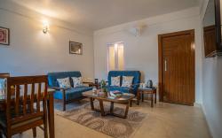 Lake-Facing 2-BHK Retreat Right Above Mall Road