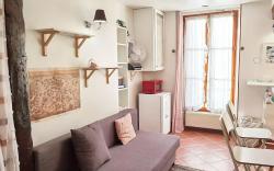French-style Apt/3mns to metro/Paris Latin Quarter