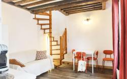 Calm Loft  apt in the center of 11arr