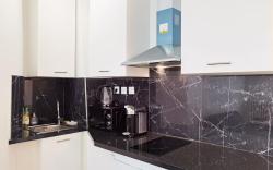 New decored Apt /elevator/50 m to Lafayette