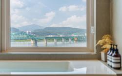 Chuncheon The Haven River Pension