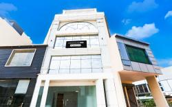 Townhouse Oak SkyJumper Trampoline Park