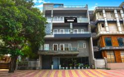 Townhouse Oak ISKCON Rohini/ Townhouse Oak Rohini Sector 23