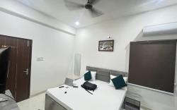 HOTEL KASHI VAAS