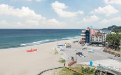 Samcheok Kong & Bee Ocean View Pension