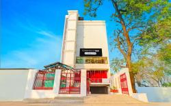 Townhouse Oak Patel Nagar Dehradun Railway Junction
