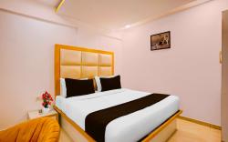 Hotel O Andheri West Near KokilaBen Hospital