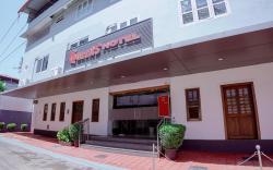 Queens Hotel 