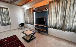 Anahat Host All Shuttler 2BHK 2 Bed AC Appartment