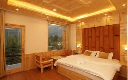  Heaven on Ground Zero, Manali