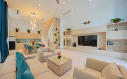 Sori Tour JM Tropical Bai Khem 