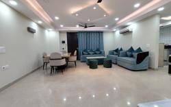 Homlee-Virasat 3BHK Flat Central DEL-Lift-Parking