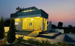 DRZ Farm Stay with Private Pool |2BR| by Homeyhuts