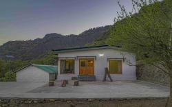 Kuriyana Stay |2BR| A Secluded Heaven by Homeyhuts