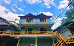 Aurum Valley Premium Duplex| Tirthan by Homeyhuts