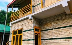 Aurum Valley 3BR Duplex in Thirthan by Homeyhuts