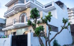 Cozy Nest|2BR with Kitchenette |FF by Homeyhuts