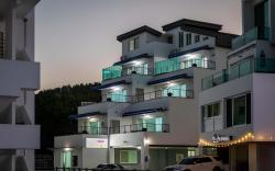 Geoje Ddo Wa Re Kids Pool Villa