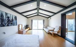 Hongcheon D-Day Pension Camping