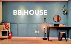 교대역 BB HOUSE