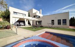 Villa Galiana by Florentia Homes