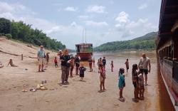Mekong cruise, between Houay Xay to Luang Prabang