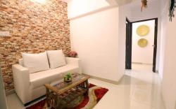 Thakur Complex 2 Bedroom |  Breakfast + Fast Wi‑Fi