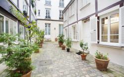 Superb apartment Place des Vosges Le Marais