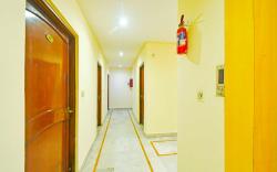 Hotel O Hathroi Market Near Dhuleshwar Garden
