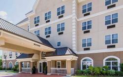 Quality Inn & Suites I-35 E/Walnut Hill
